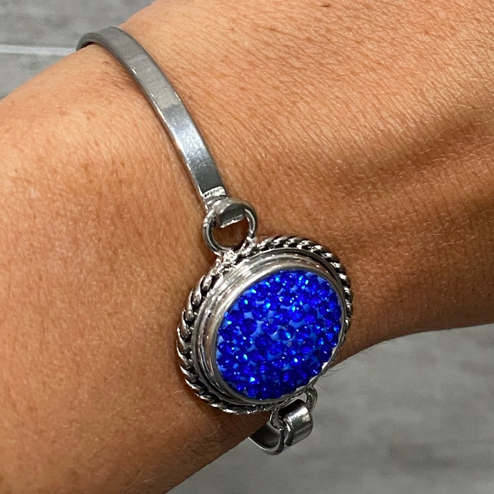 Blue Crystal hook bangle - Picture 2 of 4